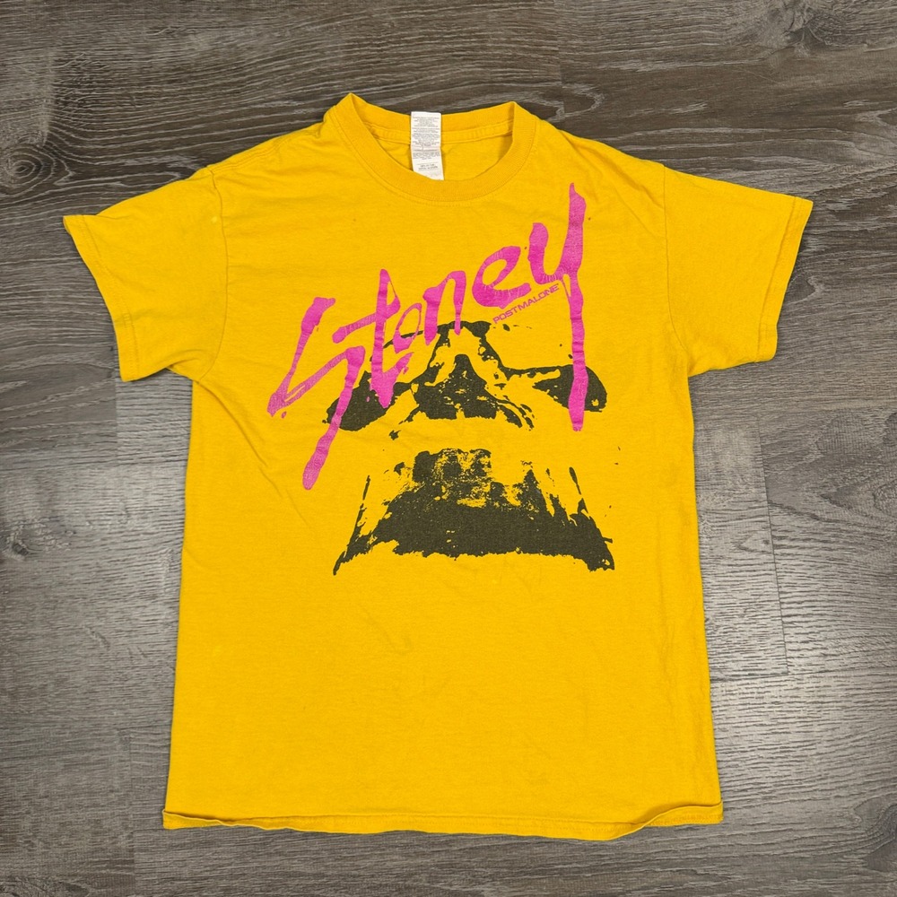 Post Malone Stoney Album Merchandise T-Shirt Mens Small Yellow‎ Graphic Read!